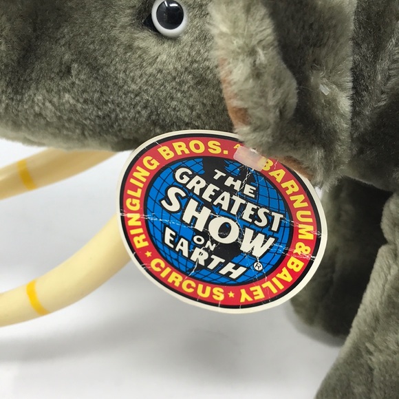 125th anniversary of Ringling brothers.Elephant. - Picture 4 of 6